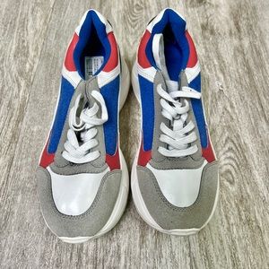 Sneakers